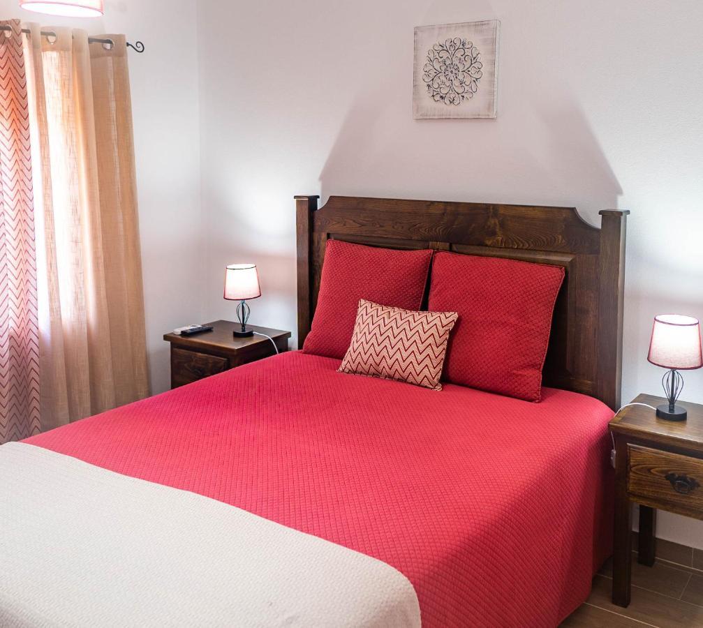 Bed and Breakfast Tapada Do Chafariz Эштремош Экстерьер фото